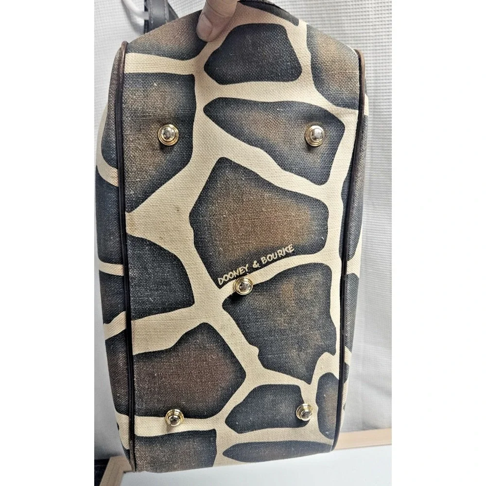 Vintage Dooney & Bourke African Safari giraffe print canvas leatehr toe bag